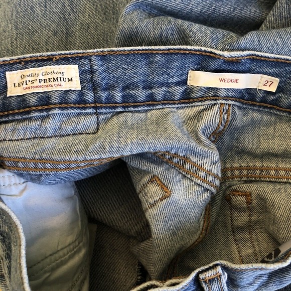 Levi’s Premium Wedgie Icon Fit Ankle Rigid Jeans in Shut Up Wash Size 27 - Picture 12 of 14